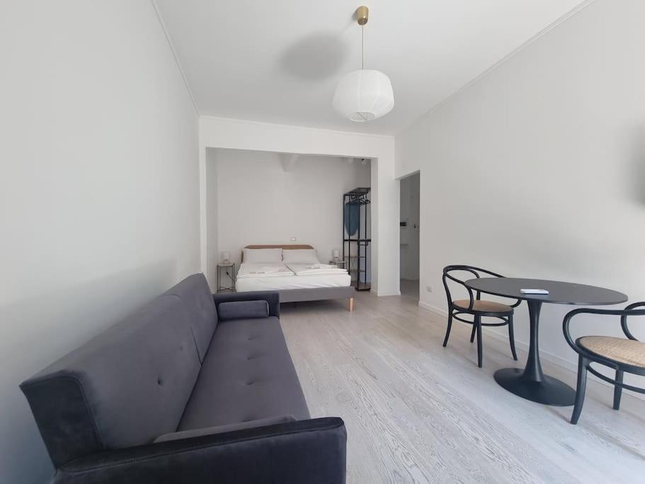 Milan New Apartment In Lively Central Area Экстерьер фото